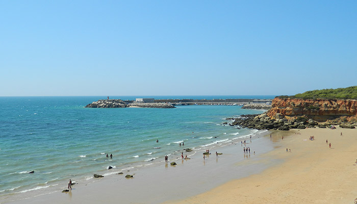 Vistas de la cala del aceite