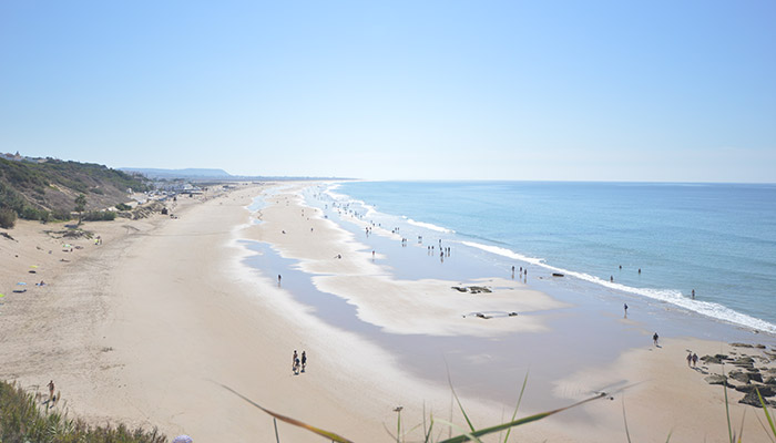 Vistas de la playa del Roqueo